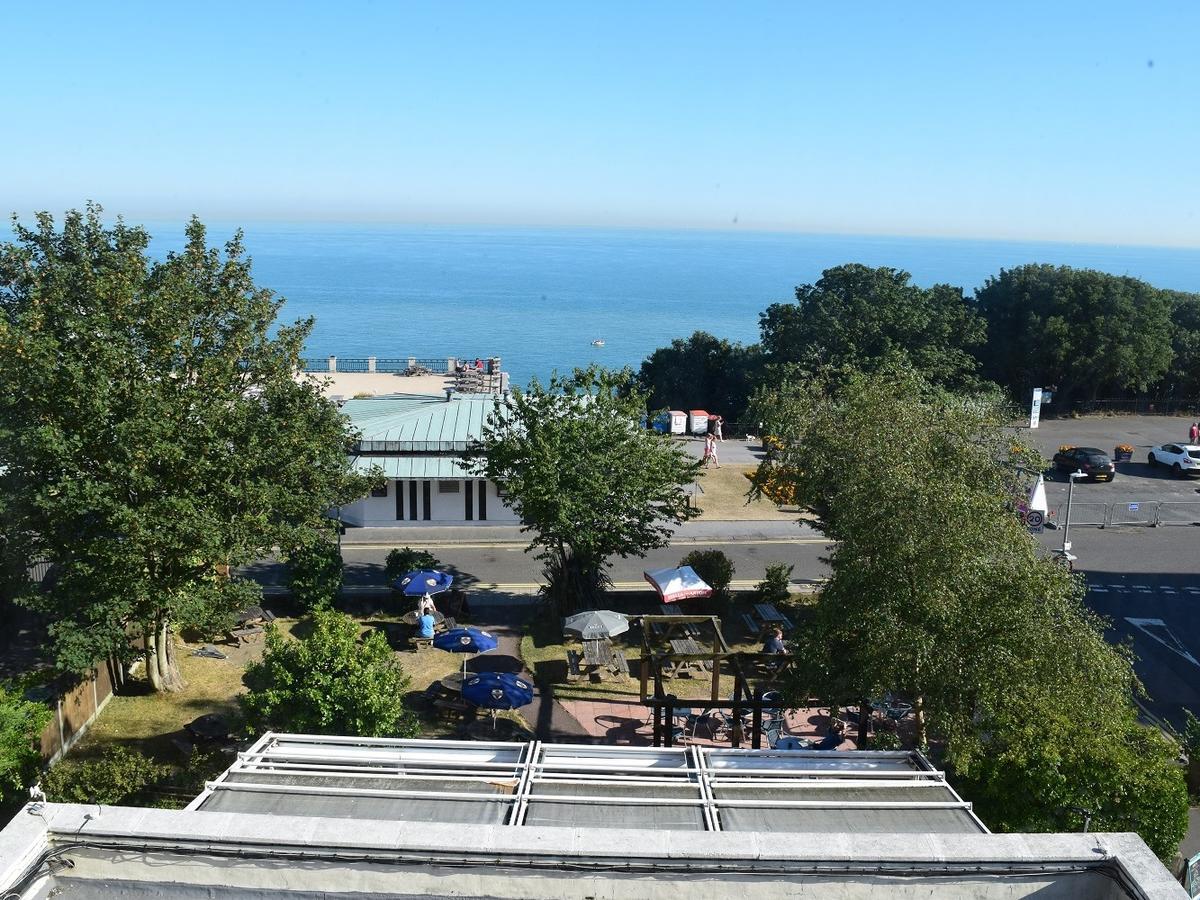 The Portland Hotel Folkestone Kültér fotó